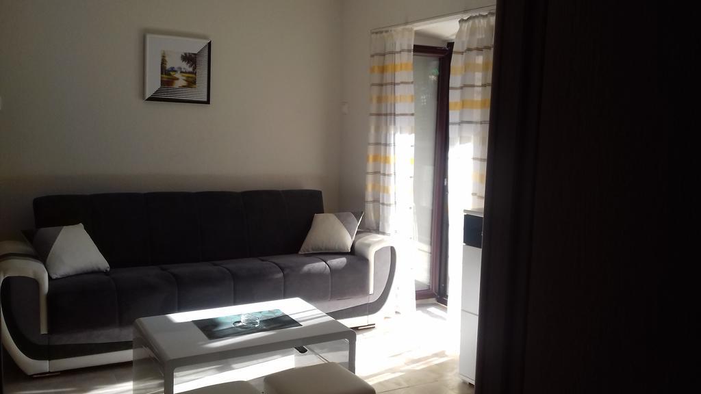 Boro Apartment Каштела Экстерьер фото